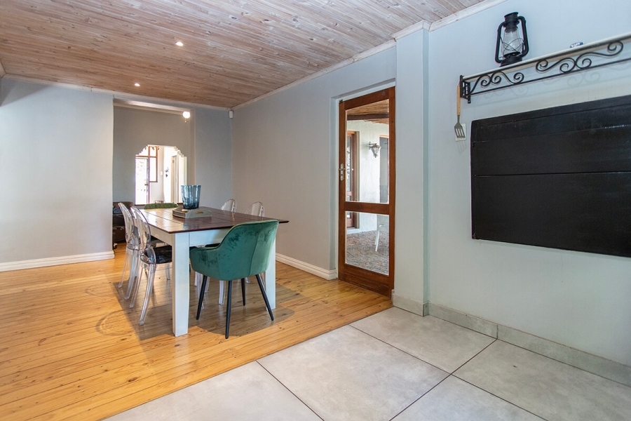 3 Bedroom Property for Sale in Oakdale Western Cape